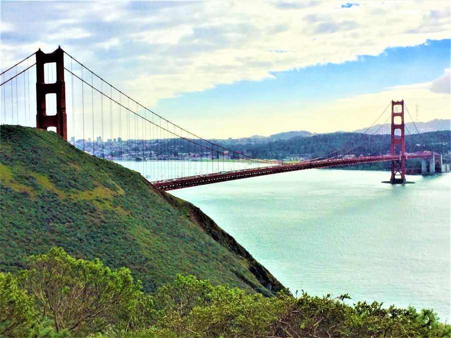 Spectacular Views Of Golden Gate Bridge From Scenic Outlook